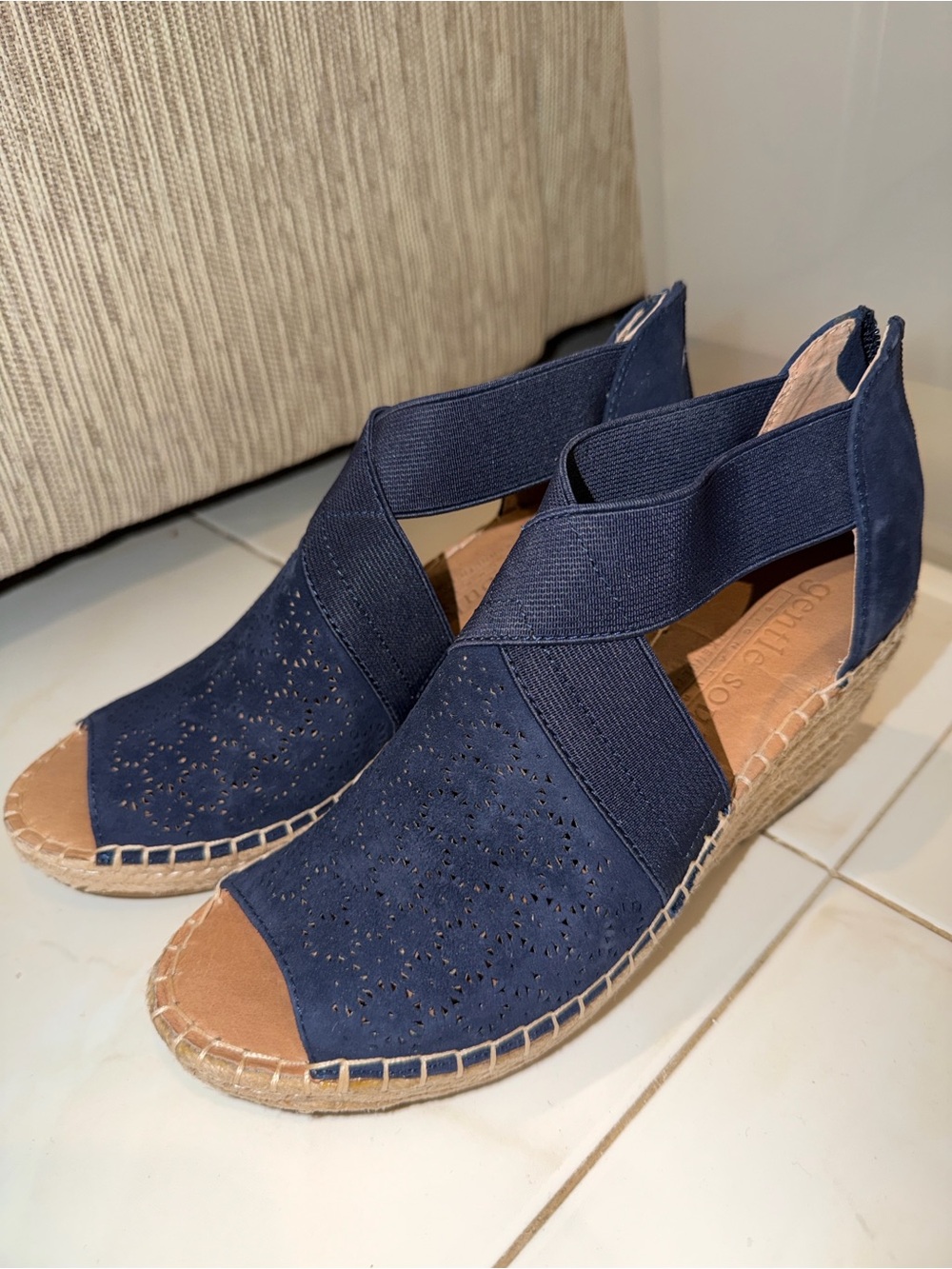 Gentle Souls- Navy Espadrille Wedge Sandals - Comfort Stretch Design